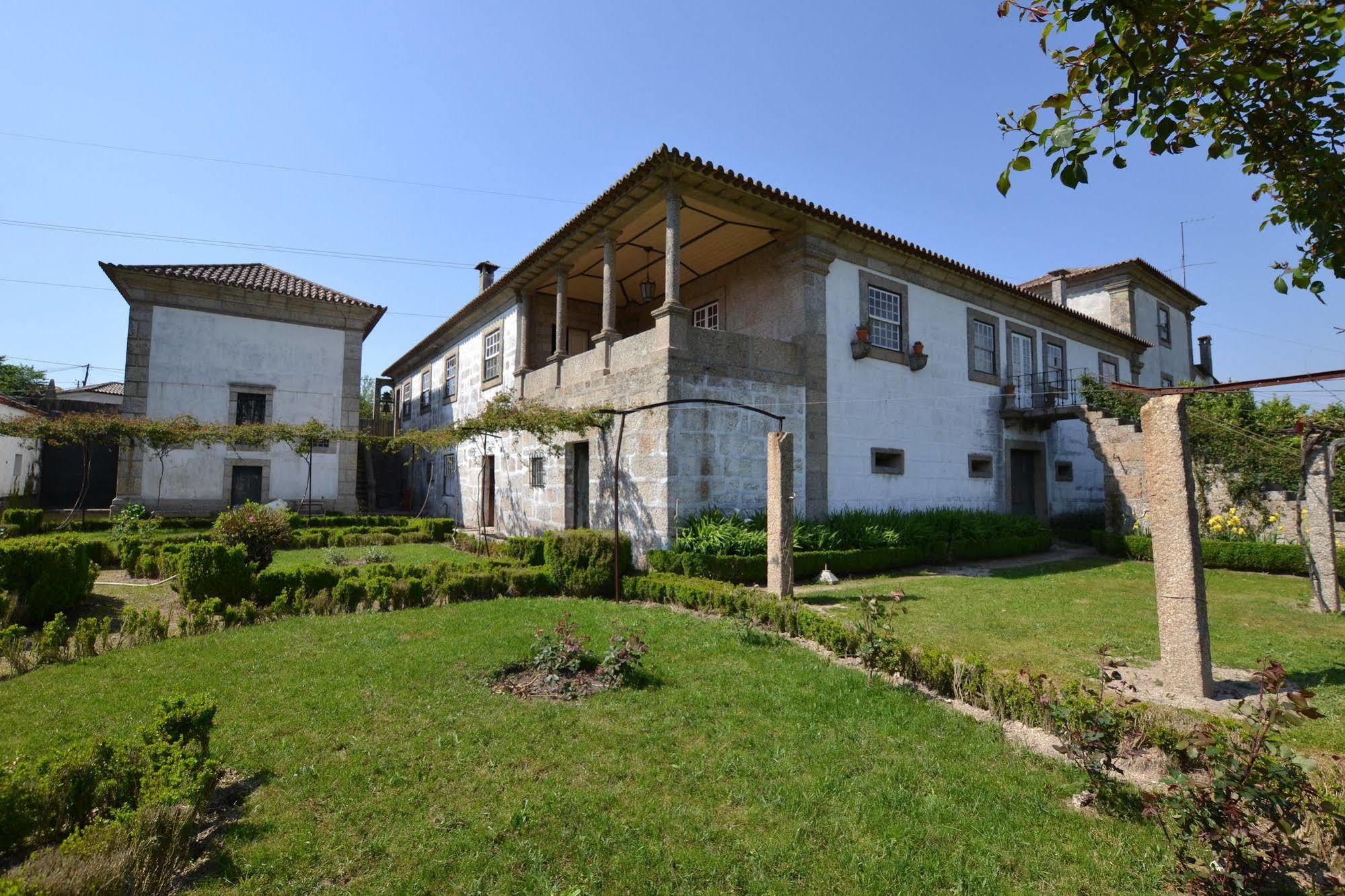 Casa Do Ribeiro Bed & Breakfast Guimaraes Ngoại thất bức ảnh